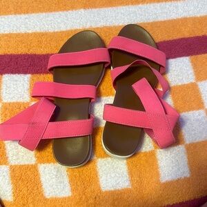 Pink wedges